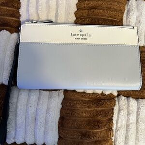 Kate Spade Madison Double Zip Wristlet in Platinum Color block NWTS!